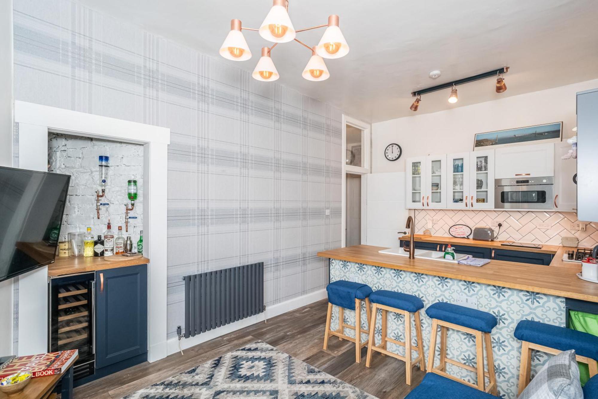 דירות אדינבורו Pass The Keys Trendy Historic Flat Sleeps 4 To 6 Near Leith Shore מראה חיצוני תמונה