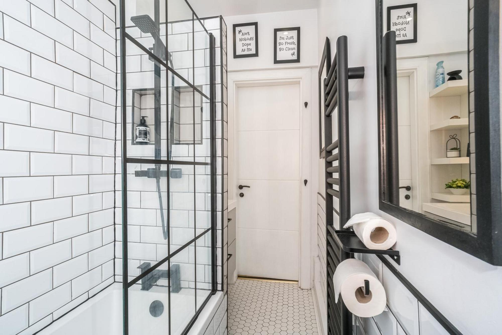 דירות אדינבורו Pass The Keys Trendy Historic Flat Sleeps 4 To 6 Near Leith Shore מראה חיצוני תמונה